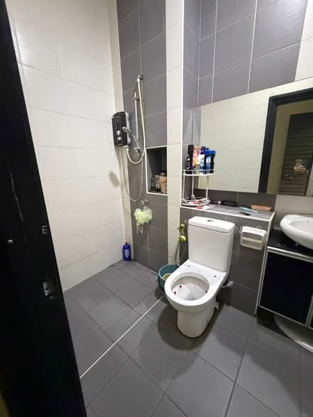 2-storey Terraced House for Sale in Taman Seri Austin (Tebrau) - Elston Chong - Bathroom - PropertyGuru.com.my