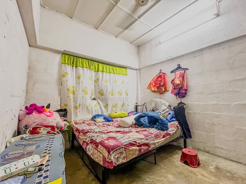 Rumah Flat untuk Dijual di Desa Ria Flat - Muz Hafiz - Bedroom - PropertyGuru.com.my