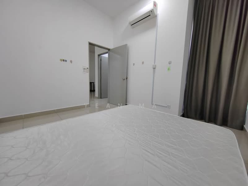 Condominium for Rent at Legendview - Yean Ma - Bedroom - PropertyGuru.com.my
