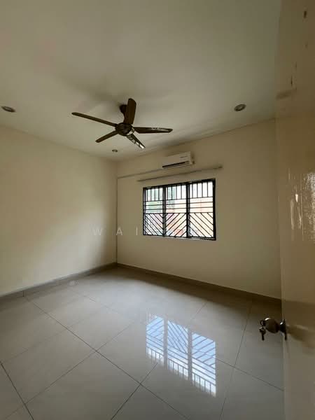 Rumah Berkembar untuk Dijual di Taman Puncak Jalil (Seri Kembangan) - Wai Hoe - Interior - PropertyGuru.com.my