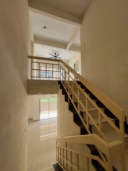 Rumah Berkembar untuk Dijual di Taman Puncak Jalil (Seri Kembangan) - Wai Hoe - Interior - PropertyGuru.com.my