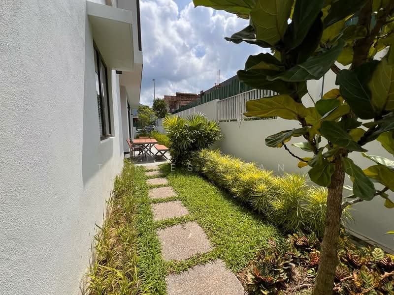 Semi-Detached House for Sale in Rawang (Selangor) - Torres Chan - Garden - PropertyGuru.com.my