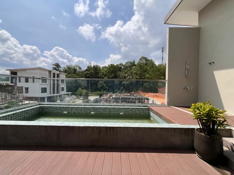 Semi-Detached House for Sale in Rawang (Selangor) - Torres Chan - Pool - PropertyGuru.com.my