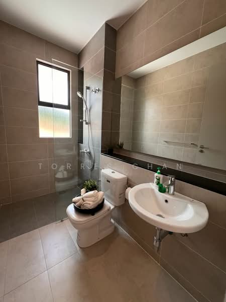 Semi-Detached House for Sale in Rawang (Selangor) - Torres Chan - Bathroom - PropertyGuru.com.my