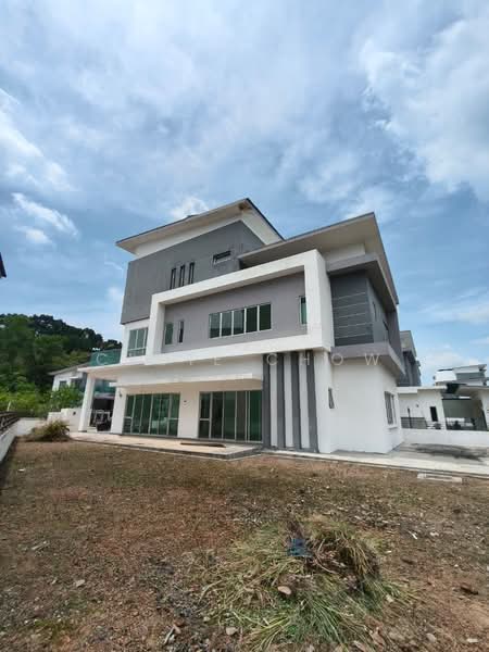Bungalow for Sale in Lukut (Negeri Sembilan) - Cloie Chow - Exterior - PropertyGuru.com.my