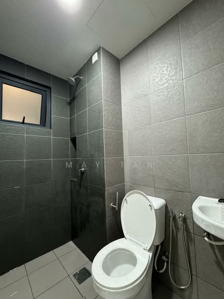 Kondominium untuk Disewa di Sky Awani Residensi 3 - May Tan - Bathroom - PropertyGuru.com.my