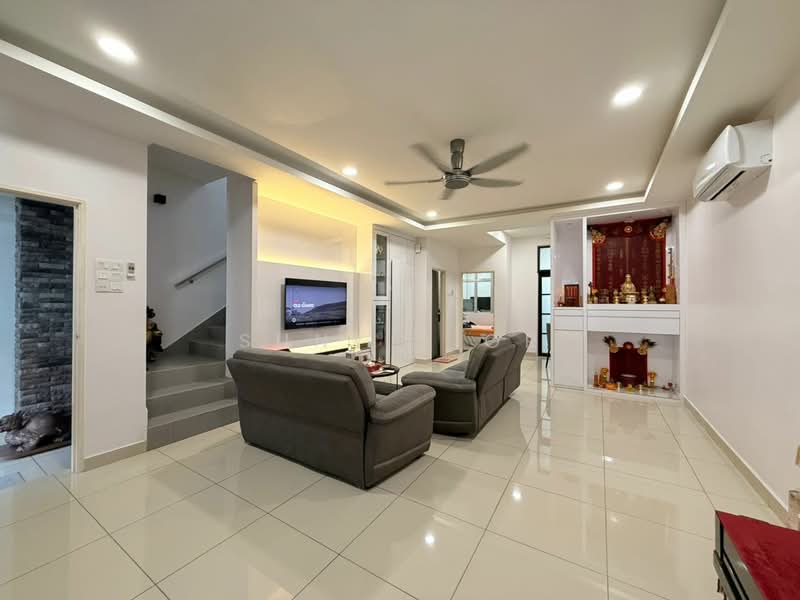 Rumah Teres 2 Tingkat untuk Dijual di Mutiara Rini (Skudai) - Suny Sior - Living Room - PropertyGuru.com.my