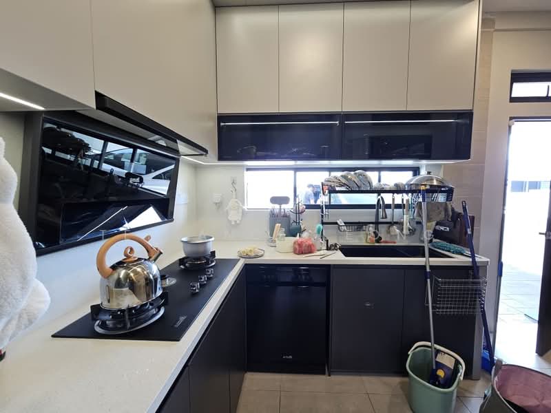 Rumah Teres 3 Tingkat untuk Disewa di Sungai Buloh (Selangor) - Terrance Leong - Kitchen - PropertyGuru.com.my