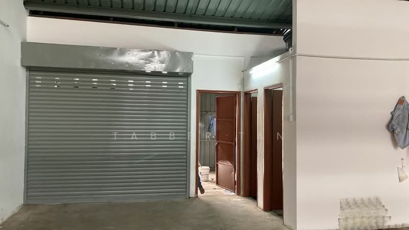 Terrace Factory for Rent in Taman Perindustrian Puchong Permai (Puchong) - Tabber Tan - BACK - PropertyGuru.com.my