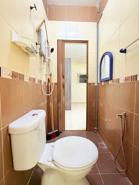 For Sale - Extended & Renovated 2 Storey Terrace @ Jalan J, Taman Melawati