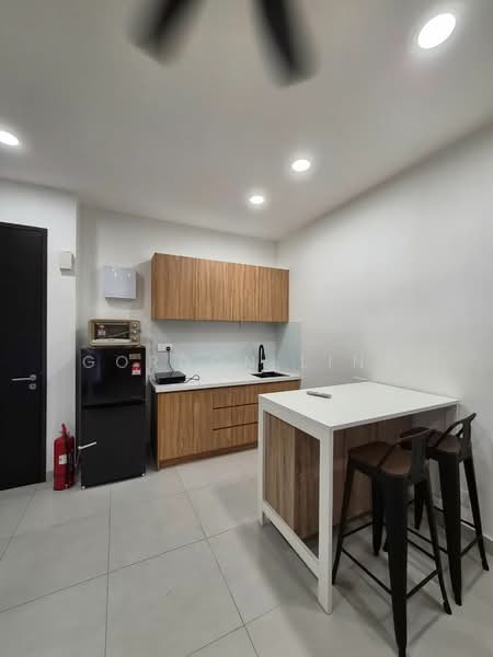 Service Residence for Rent at Dorsett Waterfront Subang - Gordon Ling - Kitchen - PropertyGuru.com.my