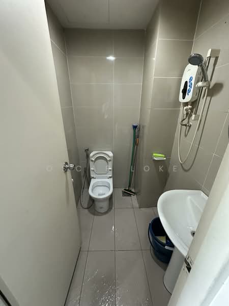 Service Residence for Rent at The Scott Garden SOHO - Oscar Loke - Bathroom - PropertyGuru.com.my