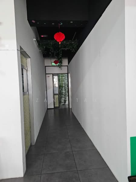 Shop / Office for Rent in Jelutong (Penang) - Zane Tam - Corridor - PropertyGuru.com.my
