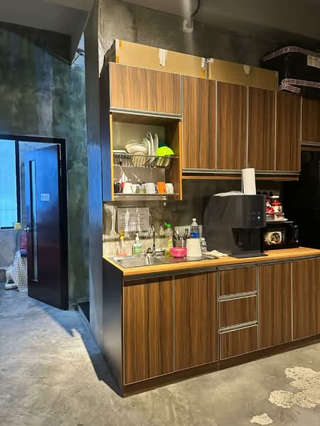 Pejabat untuk Dijual di Bandar Damansara Perdana (Damansara Perdana) - Alan . - Kitchen - PropertyGuru.com.my