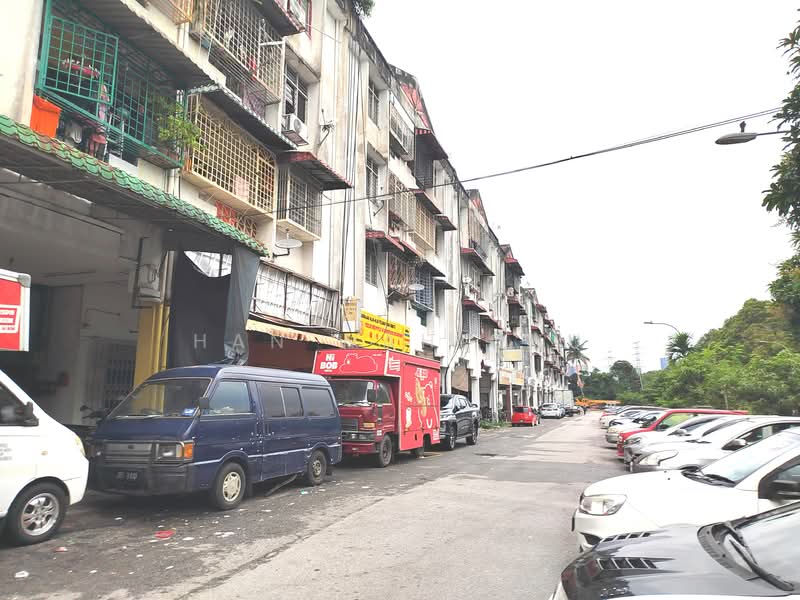 Shop for Sale in Batu Caves (Kuala Lumpur) - Han Wah Chu - Exterior - PropertyGuru.com.my
