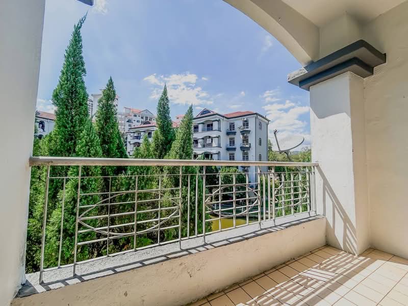 Kondominium untuk Dijual di Casa Venicia Condominium - Muz Hafiz - Balcony - PropertyGuru.com.my