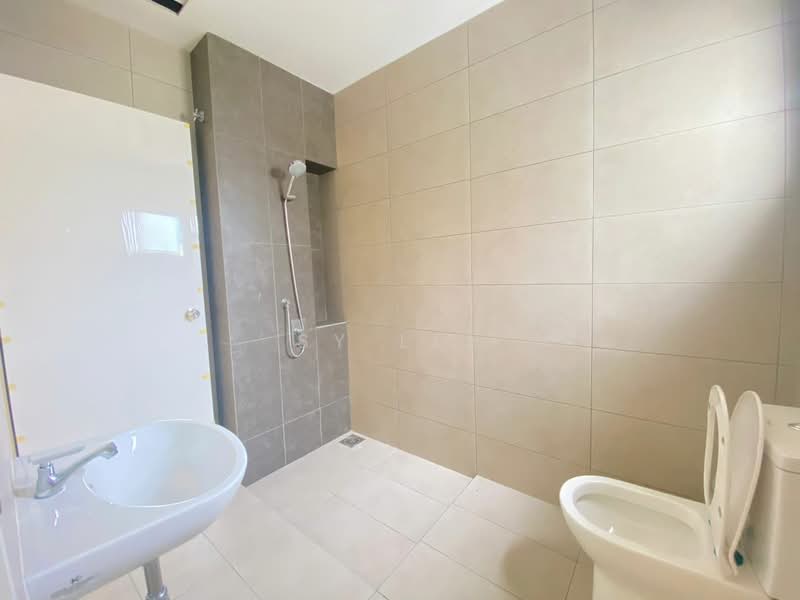 Rumah Teres 2 Tingkat untuk Dijual di Bandar Gamuda Cove (Dengkil) - SY Lee - Bathroom - PropertyGuru.com.my