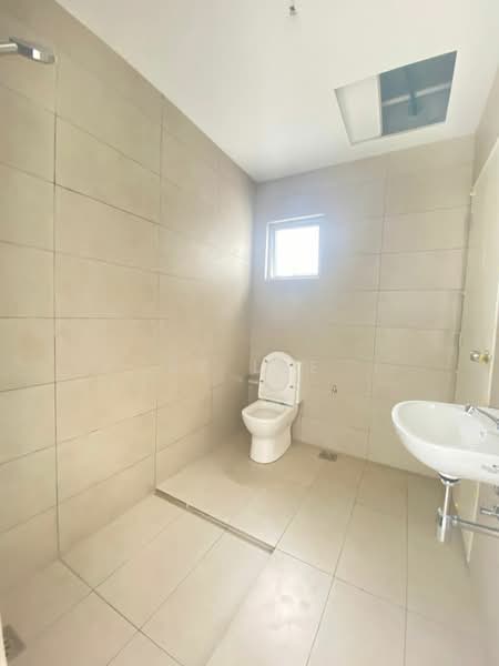 Rumah Teres 2 Tingkat untuk Dijual di Bandar Gamuda Cove (Dengkil) - SY Lee - Bathroom - PropertyGuru.com.my