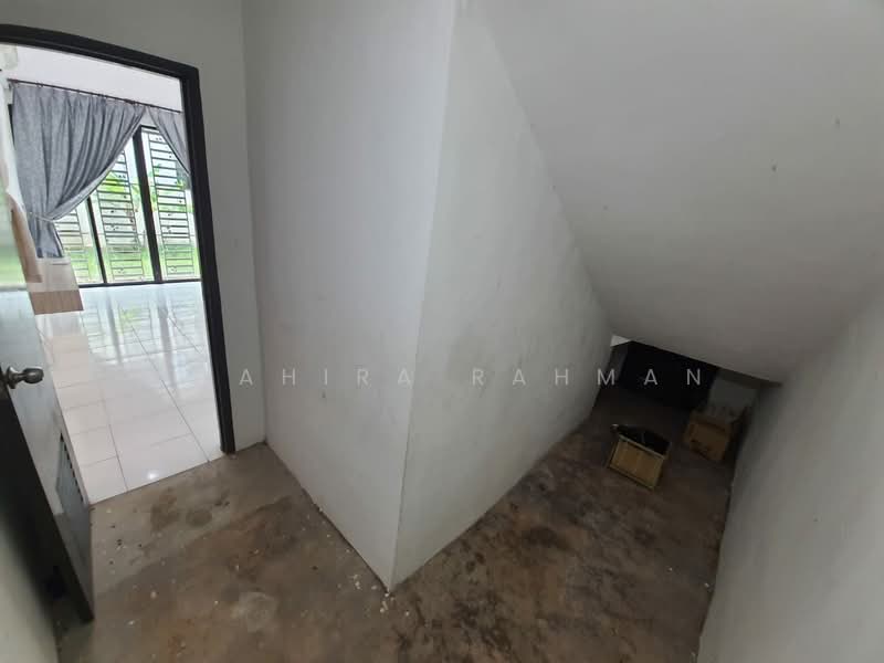 Semi-Detached House for Rent in Kotasas (Kuantan) - Shahira Rahman - Interior - PropertyGuru.com.my