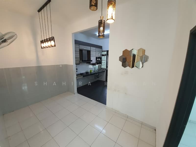 Semi-Detached House for Rent in Kotasas (Kuantan) - Shahira Rahman - Kitchen - PropertyGuru.com.my