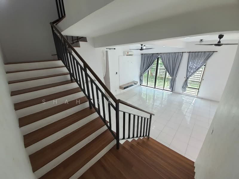 Semi-Detached House for Rent in Kotasas (Kuantan) - Shahira Rahman - Living Room - PropertyGuru.com.my