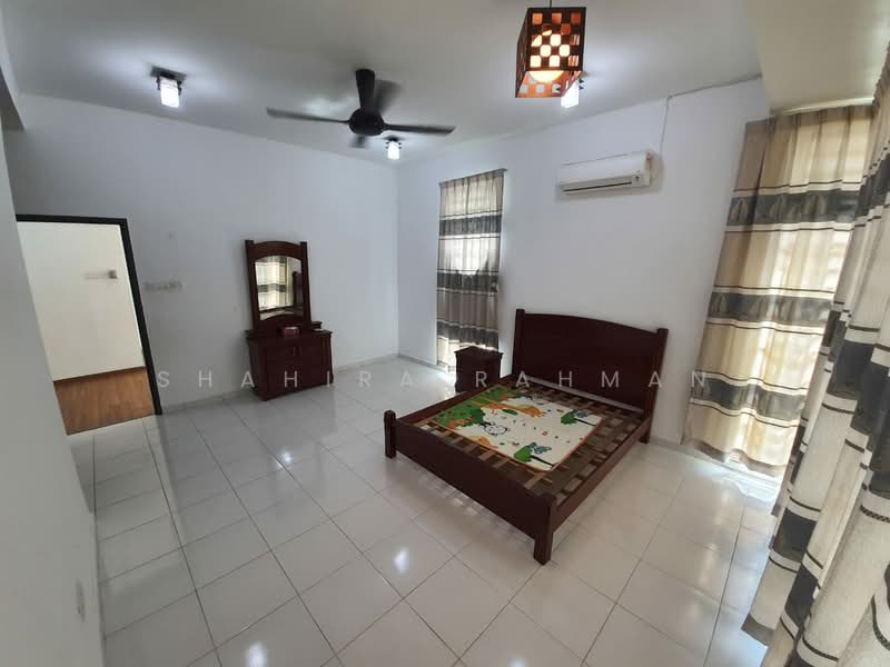 Semi-Detached House for Rent in Kotasas (Kuantan) - Shahira Rahman - Bedroom - PropertyGuru.com.my