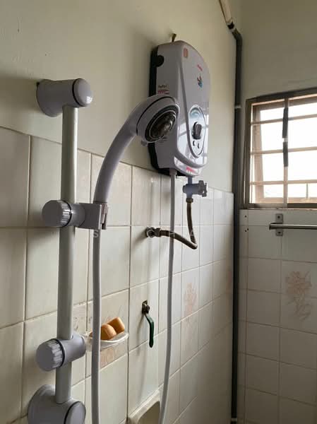 Terraced House for Sale in Usj 13 (Subang Jaya) - SY Chan - Bathroom - PropertyGuru.com.my