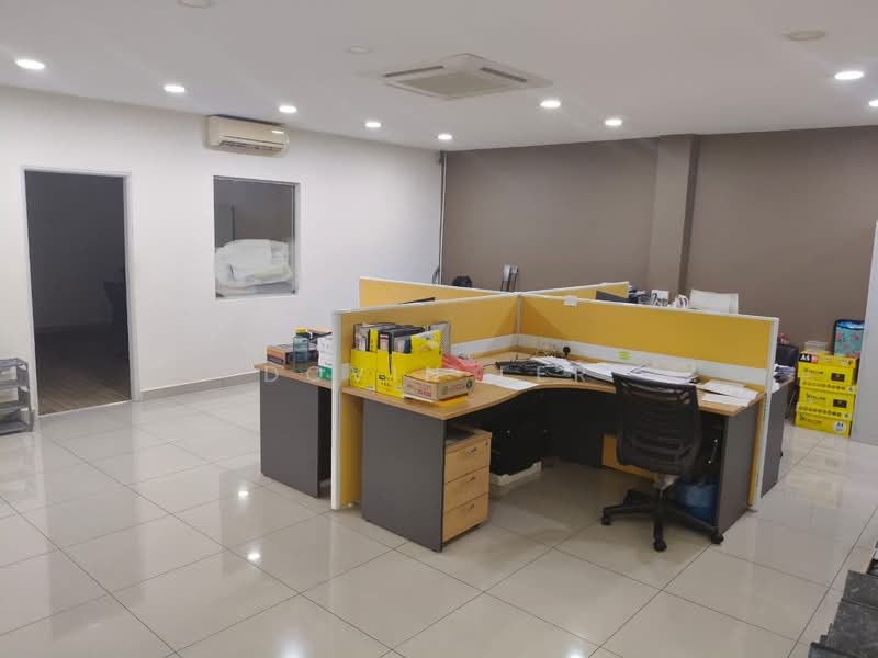 Semi-D Factory for Rent in Kawasan Perindustrian Taman Johor (Johor Bahru) - Dovin Ler - Interior - PropertyGuru.com.my
