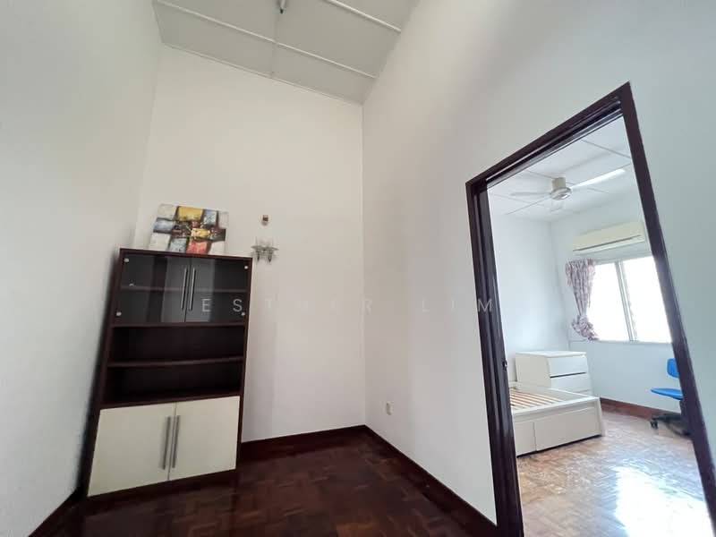 Rumah Teres 2 Tingkat untuk Dijual di Tropicana Indah (Kota Damansara) - Esther Lim - Bedroom - PropertyGuru.com.my