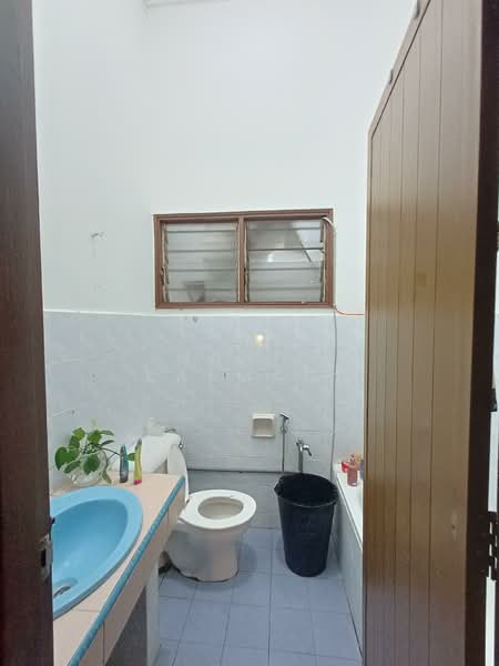 1-storey Terraced House for Sale in Taman Tun Dr Ismail (Kuala Lumpur) - Hanif Kasmani - Bathroom - PropertyGuru.com.my