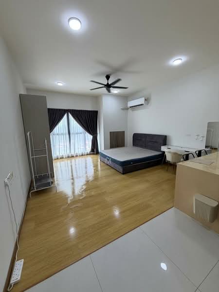 Kondominium untuk Dijual di Amberside @ Country Garden Danga Bay - Kim . - Bedroom - PropertyGuru.com.my