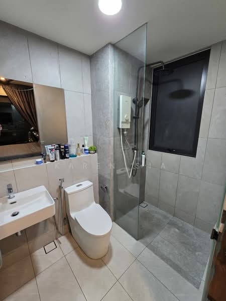 Servis Apartment untuk Disewa di Emerald 9 - KAREN SIA - Bathroom - PropertyGuru.com.my