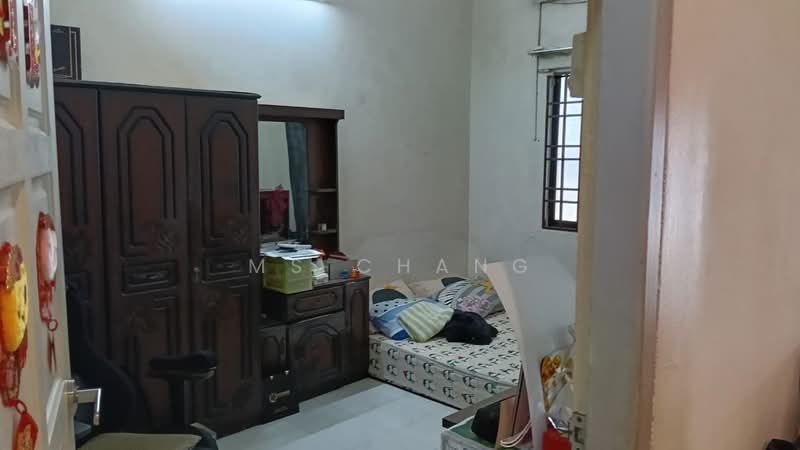 1-storey Terraced House for Sale in Air Hitam (Ayer Itam) - Ms Chang - Bedroom - PropertyGuru.com.my