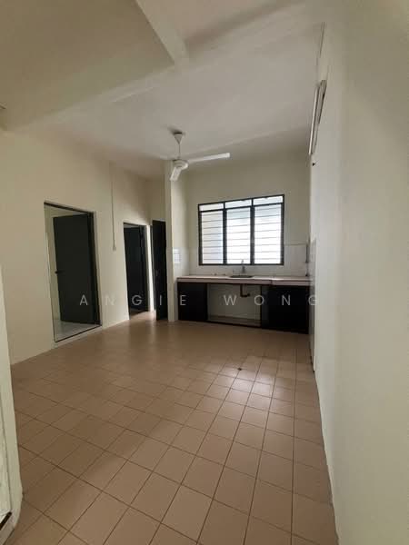 2-storey Terraced House for Sale in Anjung Bercham Indah (Ipoh) - Angie Wong - Kitchen - PropertyGuru.com.my