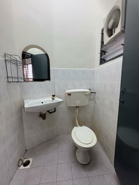 2-storey Terraced House for Sale in Anjung Bercham Indah (Ipoh) - Angie Wong - Bathroom - PropertyGuru.com.my