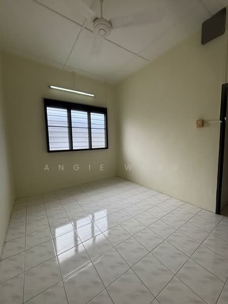 2-storey Terraced House for Sale in Anjung Bercham Indah (Ipoh) - Angie Wong - Interior - PropertyGuru.com.my