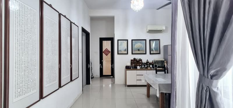 Semi-Detached House for Sale in Bandar Sungai Long (Selangor) - Ho Kah Moon - Corridor - PropertyGuru.com.my