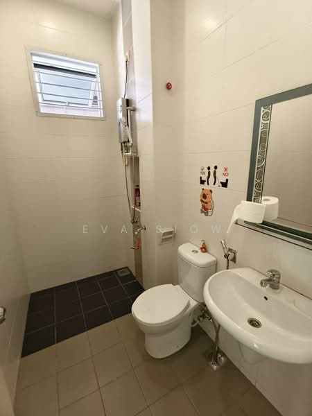 Rumah Berkembar untuk Dijual di Taman Nusa Bestari (Iskandar Puteri (Nusajaya)) - Eva Siow - Bathroom - PropertyGuru.com.my