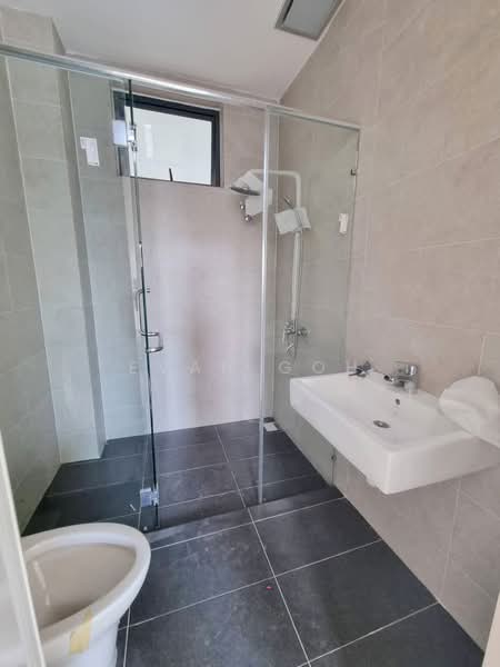 Rumah Teres 2.5-Tingkat untuk Dijual di Taman Nusaputra Timur (Puchong) - Evan Goh - Bathroom - PropertyGuru.com.my