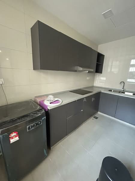 Condominium for Rent at Lakefront Residence - Eric Yap - Kitchen - PropertyGuru.com.my