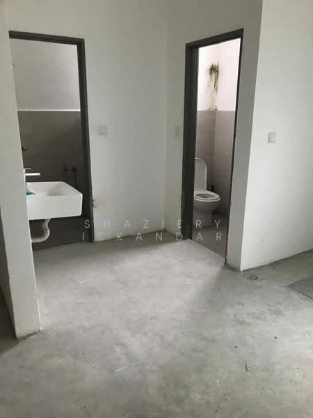 Shop / Office for Sale in Sering Ukay (Ampang) - Shaziery Iskandar - Bathroom - PropertyGuru.com.my