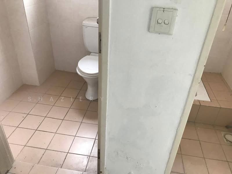 Shop / Office for Sale in Sering Ukay (Ampang) - Shaziery Iskandar - Bathroom - PropertyGuru.com.my