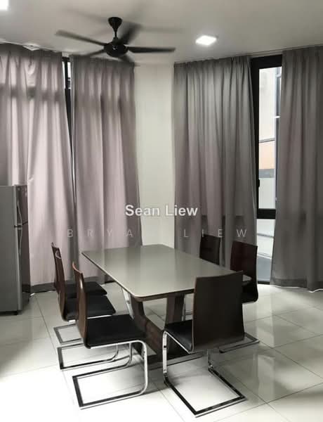 Rumah Teres 3.5 Tingkat untuk Disewa di Damansara Perdana (Selangor) - Bryan Liew - Dining Room - PropertyGuru.com.my