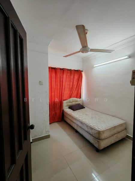 2-storey Terraced House for Sale in Bukit Beruntung (Selangor) - Bella Leong - Bedroom - PropertyGuru.com.my