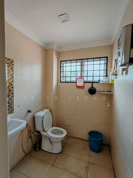 2-storey Terraced House for Sale in Bukit Beruntung (Selangor) - Bella Leong - Bathroom - PropertyGuru.com.my