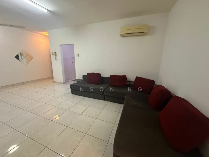 Kondominium untuk Disewa di Perdana View - Winson Ng - Living Room - PropertyGuru.com.my
