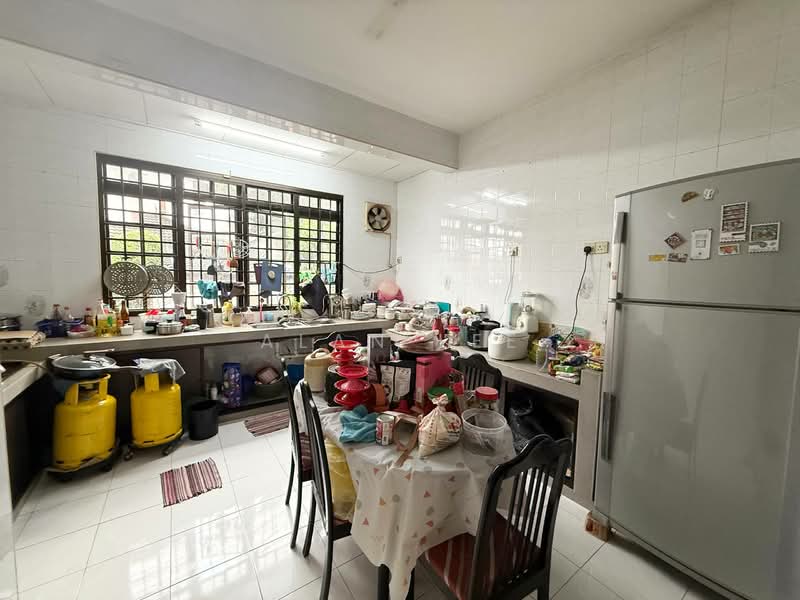 2-storey Terraced House for Sale in Johor Bahru (Johor) - Alan Lee - Kitchen - PropertyGuru.com.my