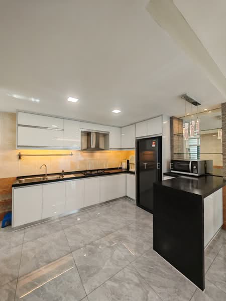 Apartment for Rent at Bukit Segambut Apartment - Joshua Tee - Kitchen - PropertyGuru.com.my