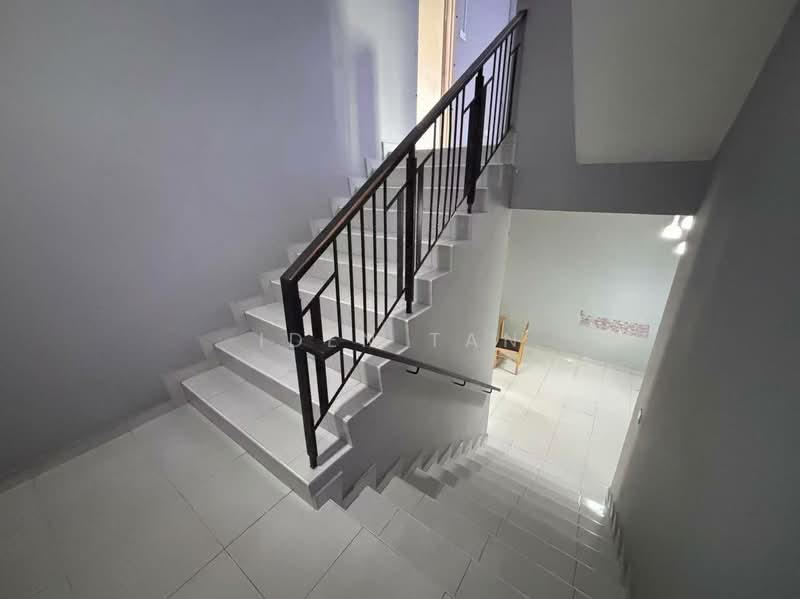 Rumah Teres 2 Tingkat untuk Dijual di Bandar Putra (Kulai) - Iden Tan - Interior - PropertyGuru.com.my
