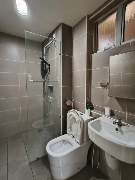 Service Residence for Rent at D'Putra Suites - Yit Sin - Bathroom - PropertyGuru.com.my